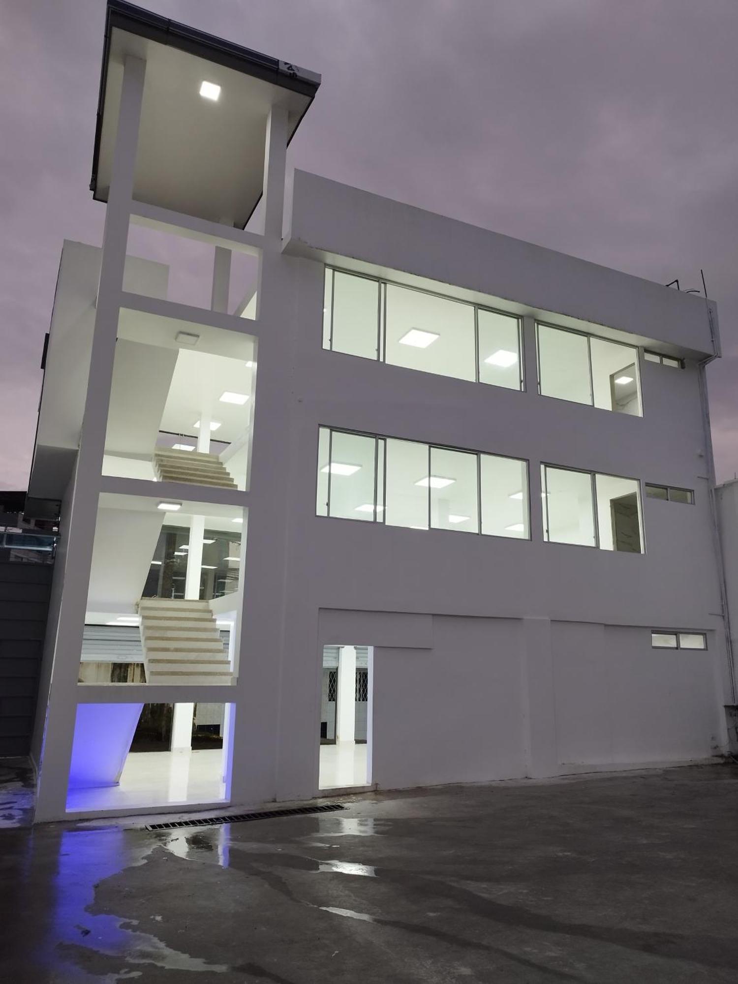 Hotel Puerta Del Sol Santo Domingo de los Colorados Dış mekan fotoğraf