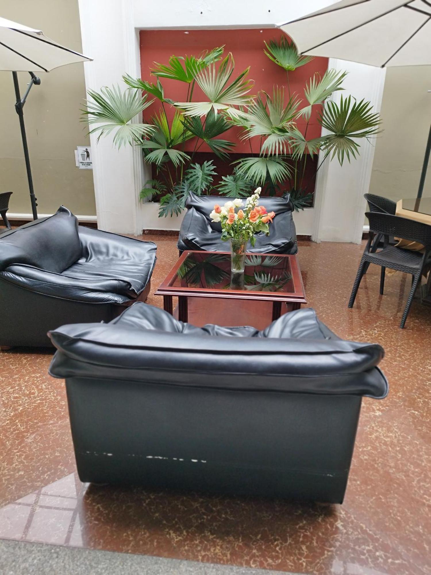 Hotel Puerta Del Sol Santo Domingo de los Colorados Dış mekan fotoğraf