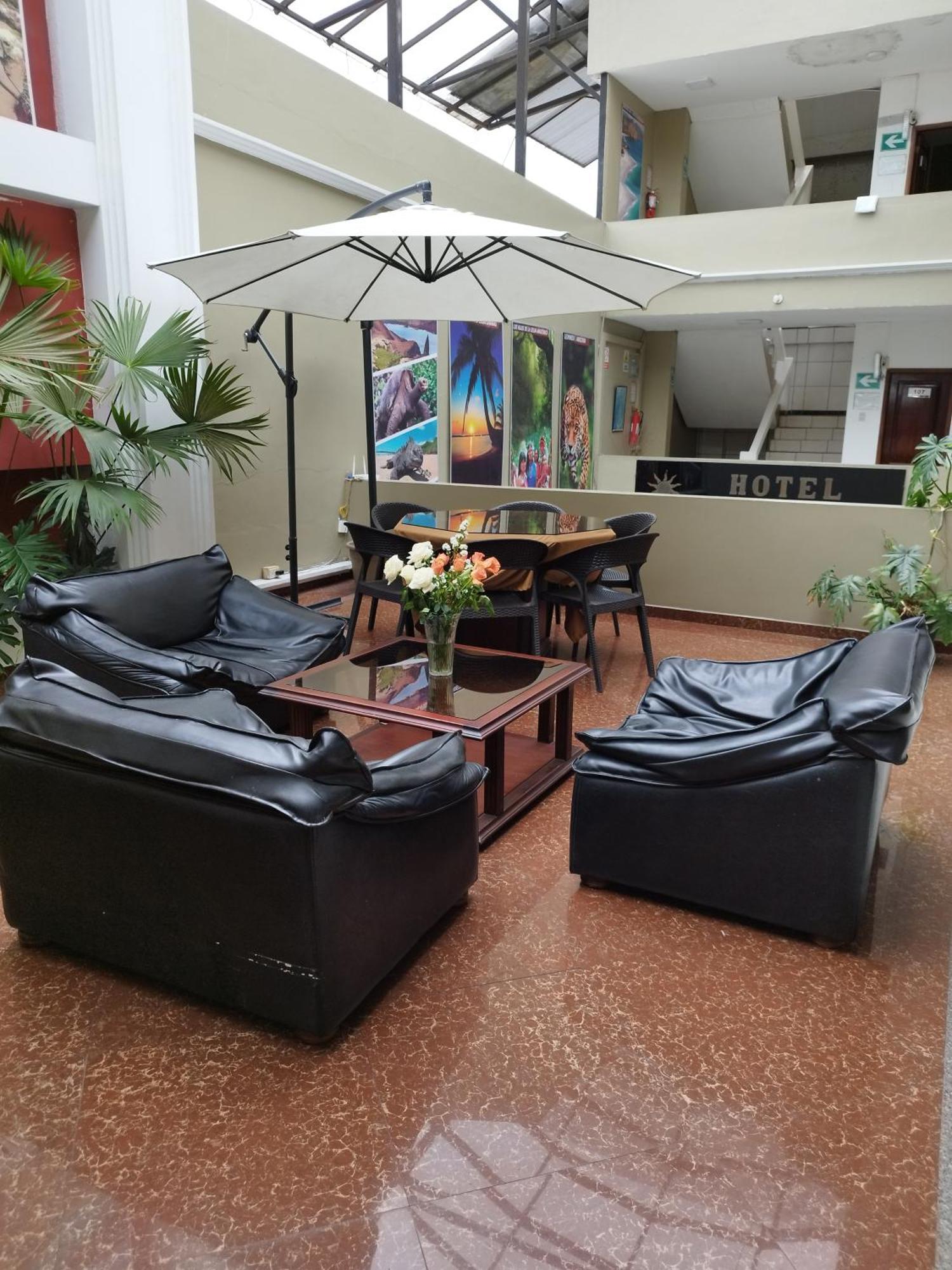 Hotel Puerta Del Sol Santo Domingo de los Colorados Dış mekan fotoğraf