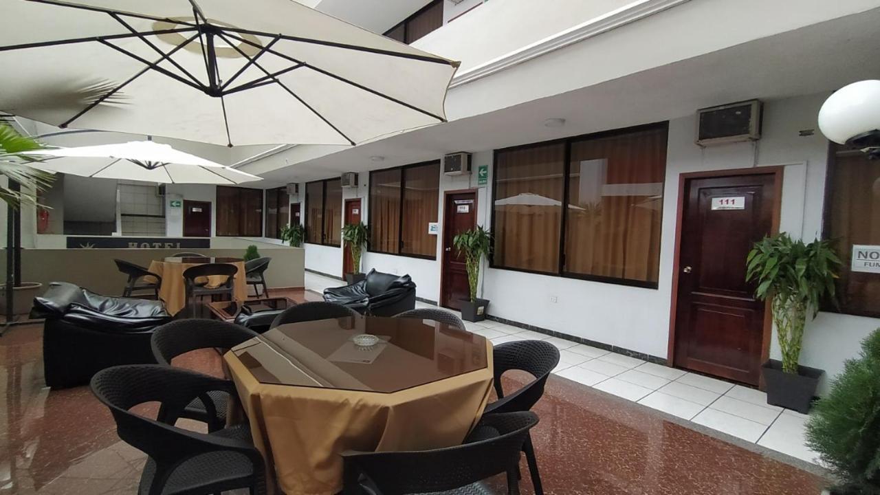 Hotel Puerta Del Sol Santo Domingo de los Colorados Dış mekan fotoğraf